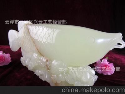 金龍魚玉石應該怎么擺設【金龍魚玉石應該怎么擺設金龍魚玉石擺設方法需要綜合因素考慮】