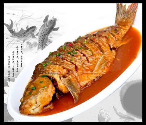 龍魚病了沉到水底了怎么辦：龍魚沉到水底可能表明其身體不適，可能是水質問題引起的