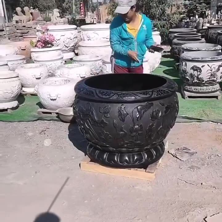 哪種材質的龍龜最適合魚缸？