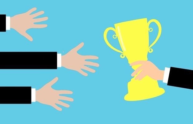 紅龍魚適合多大魚缸（關于紅龍魚魚缸尺寸的一些詳細信息）