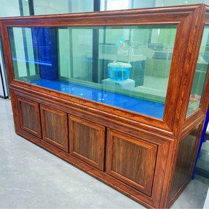 大型龍魚缸造景：大型龍魚缸造景的一些詳細步驟和要點