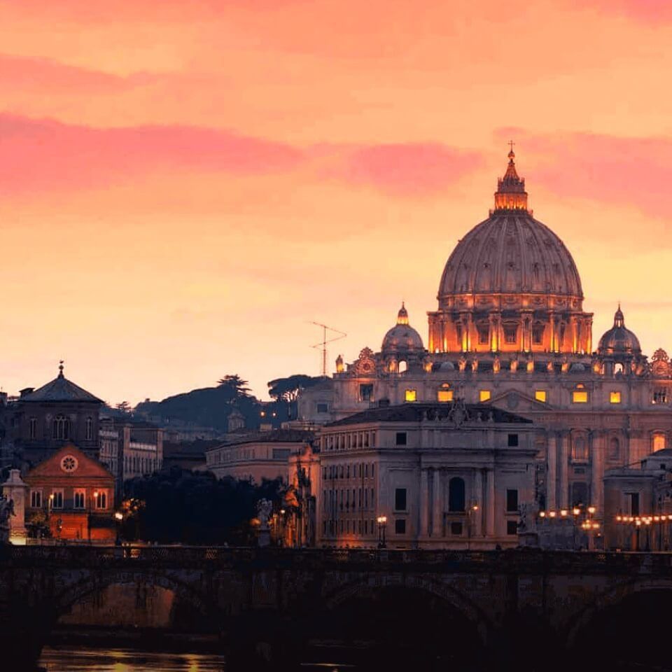 金龍魚趴缸底要警惕四種病