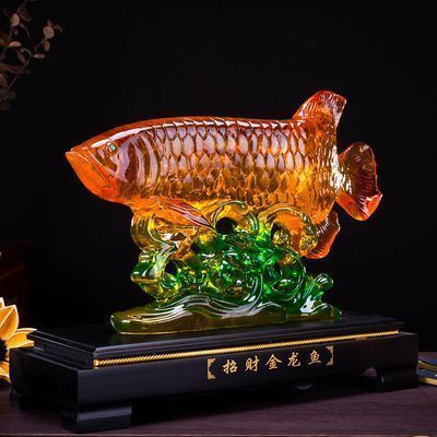金龍魚擺件寓意好嗎（金龍魚擺件如何挑選材質）
