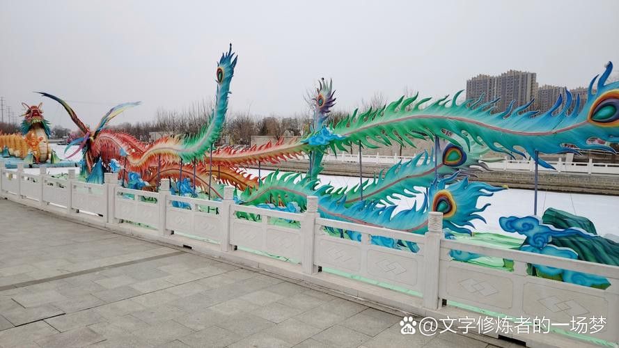 再給我?guī)讉€(gè)水龍雕塑的實(shí)例