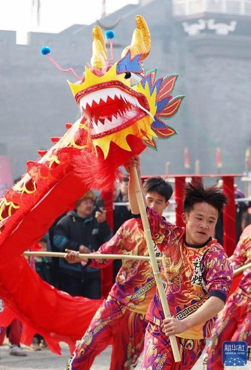 給我一些龍的顏色圖片