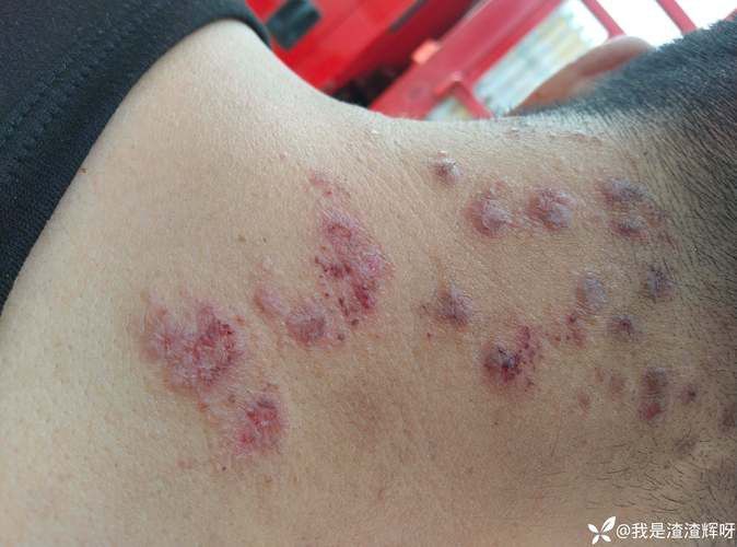 金龍魚翹尾怎么回事啊圖片