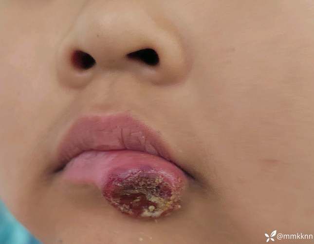 金龍魚翹尾怎么回事啊圖片