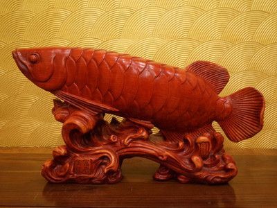 大型金龍魚木雕：大型金龍魚木雕不僅是一件藝術品，也具有商業價值 大型金龍魚木雕：大型金龍魚木雕不僅是一件藝術品，也具有商業價值 龍魚百科 第2張