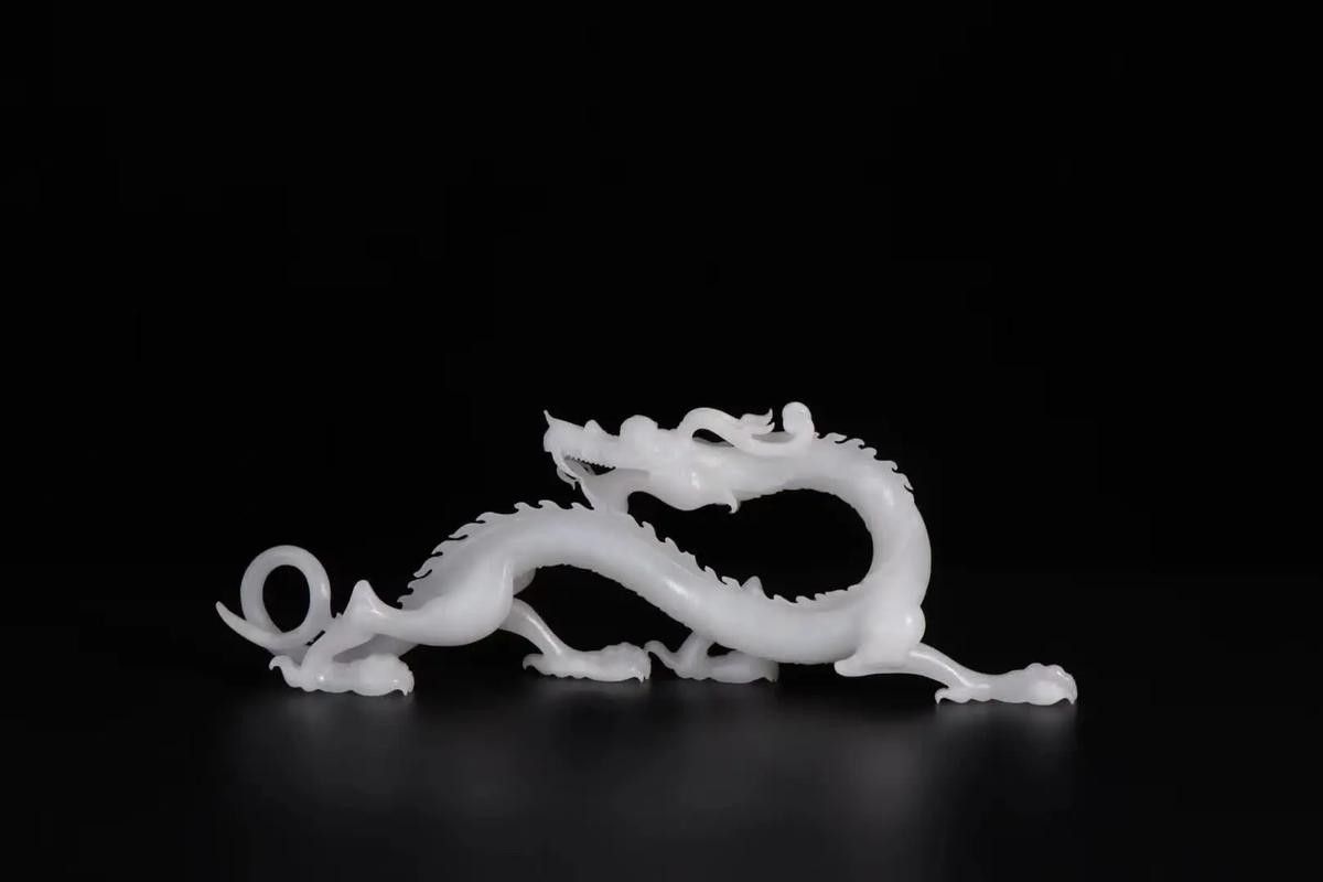 有哪些著名的和田玉龍擺件？