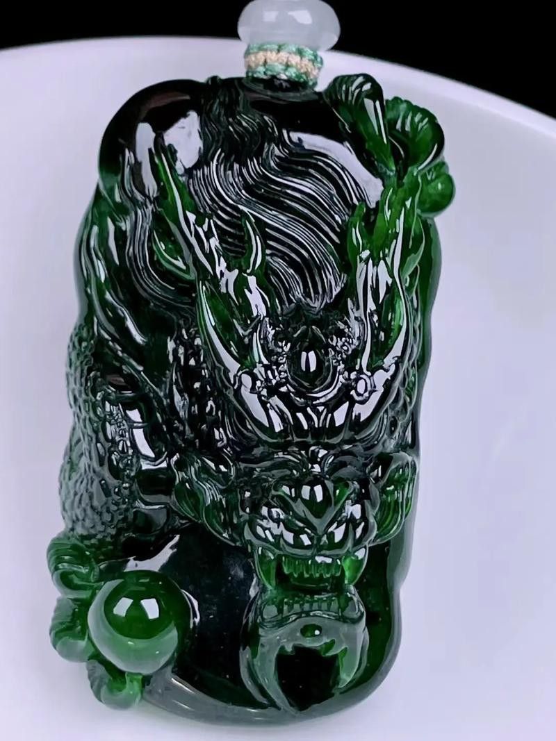 如何保養和清潔龍牌? 龍魚百科 第2張 如何保養和清潔龍牌? 如何保養和清潔龍牌? 龍魚百科 第2張