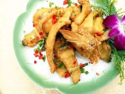 紅龍魚肉可以吃嗎（紅龍魚是否可以食用？）