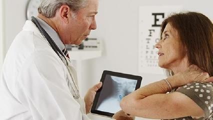 印尼紅龍魚多少錢一條合適的缸子養(yǎng)：印尼紅龍魚價格解析與合適缸子選擇指南