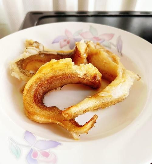 椒鹽龍魚圖片高清圖