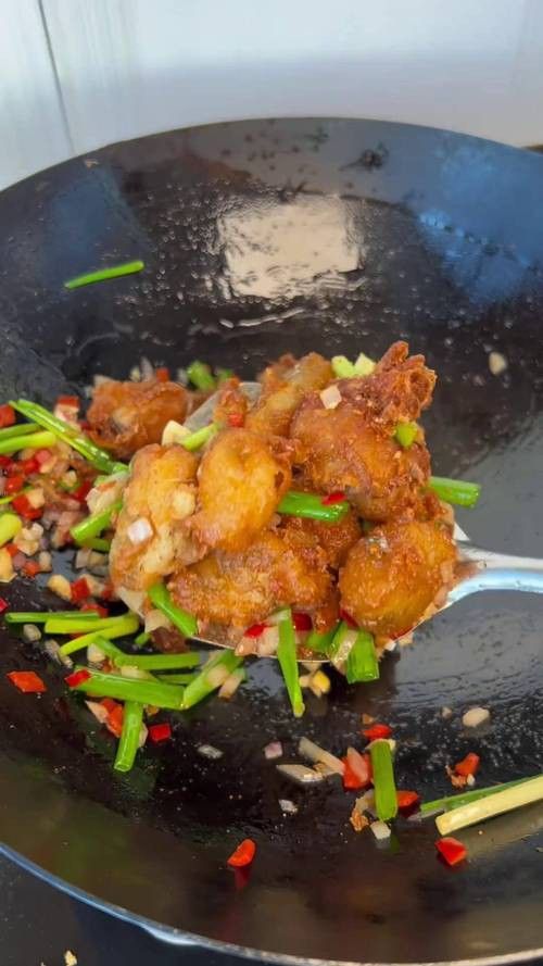 椒鹽龍魚圖片高清圖