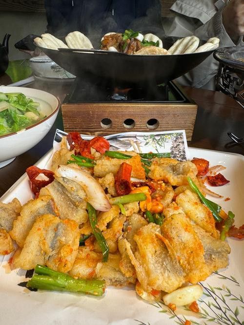 椒鹽龍魚圖片高清圖