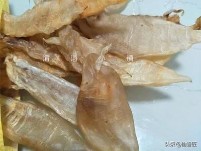 黃花膠與金龍魚膠的功效（黃花膠與金龍魚膠的選購技巧）