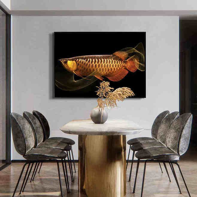 餐廳金龍魚(yú)裝飾畫(huà)怎么掛的：餐廳金龍魚(yú)裝飾畫(huà)怎么掛
