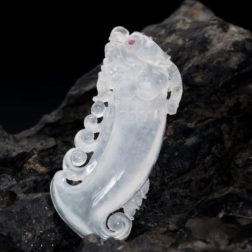 翡翠龍魚擺件
