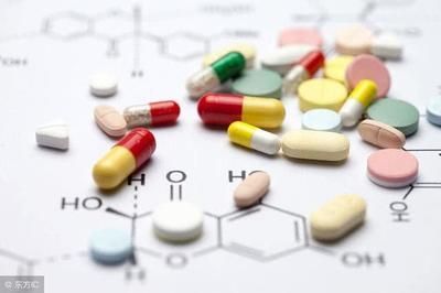 龍魚做完掉眼手術還是掉眼皮怎么回事：龍魚掉眼手術后仍出現掉眼皮的情況可能由以下幾個原因引起