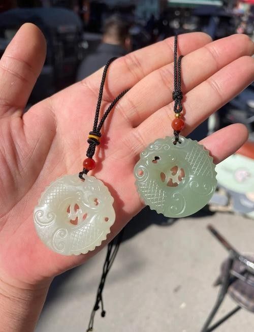 龍魚飾品如何保養和清潔？