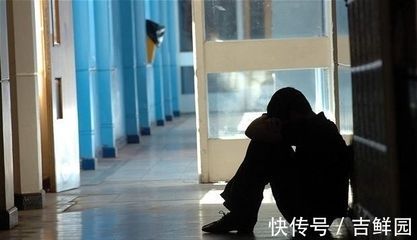 龍魚有什么特點和品質介紹：龍魚是一種古老的原始淡水魚類，使其成為觀賞魚市場上的一種高級觀賞魚品種