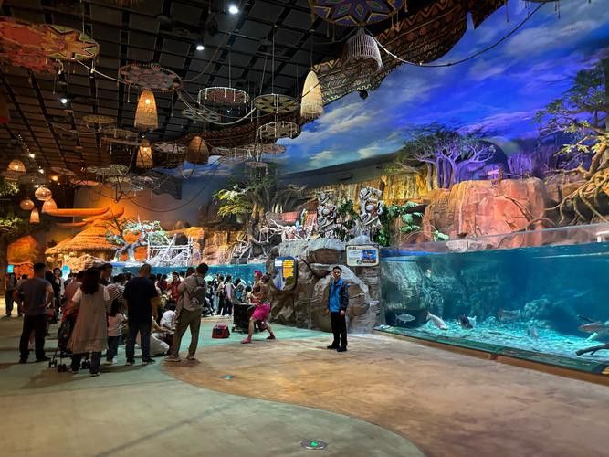 珠海魚缸選龍魚世家水族館