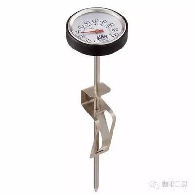 龍魚經常撞掉鱗片是什么回事：探究龍魚頻繁掉鱗的原因與解決方案