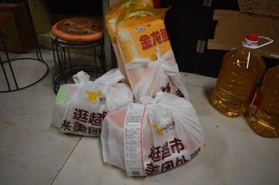 金龍魚發朋友圈，金龍魚養殖技巧分享，金龍魚養護常見問題，金龍魚觀賞價值探討