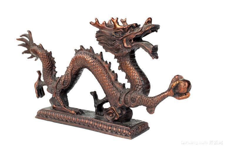 龍擺件龍頭朝向的寓意是什么 龍魚百科 第6張 龍擺件龍頭朝向的寓意是什么 龍擺件龍頭朝向的寓意是什么 龍魚百科 第6張