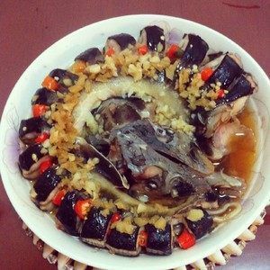 尋龍魚一般蒸多久（清蒸鱘龍魚的基本做法如下：清蒸鱘龍魚的基本做法）