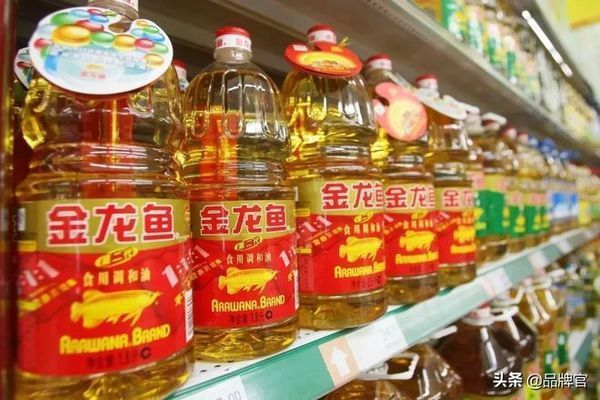 金龍魚(yú)的百科介紹（金龍魚(yú)市場(chǎng)價(jià)格趨勢(shì),金龍魚(yú)的飲食習(xí)慣,金龍魚(yú)的繁殖方法）