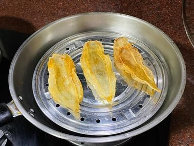 金龍魚(yú)膠要泡多久才可以吃（金龍魚(yú)膠泡發(fā)后如何去除雜質(zhì)）