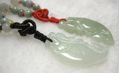 龍魚吊墜的寓意，男人佩戴什么：龍魚吊墜對男人佩戴的主要寓意 龍魚吊墜的寓意，男人佩戴什么：龍魚吊墜對男人佩戴的主要寓意 龍魚百科 第3張