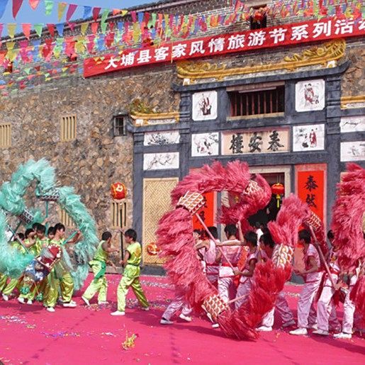 紅龍在哪些民間藝術作品中常見？ 紅龍在哪些民間藝術作品中常見？ 龍魚百科 第4張