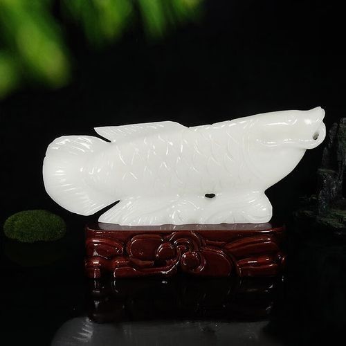 白玉金龍魚擺件的價格范圍是多少？（白玉金龍魚擺件價格范圍）