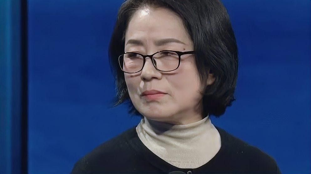 如何鑒別龍龜?shù)袼艿恼鎮(zhèn)危ㄨb別龍龜?shù)袼苷鎮(zhèn)涡杈C合材質(zhì)、工藝、工藝、工藝、文化特征等多方面因素）