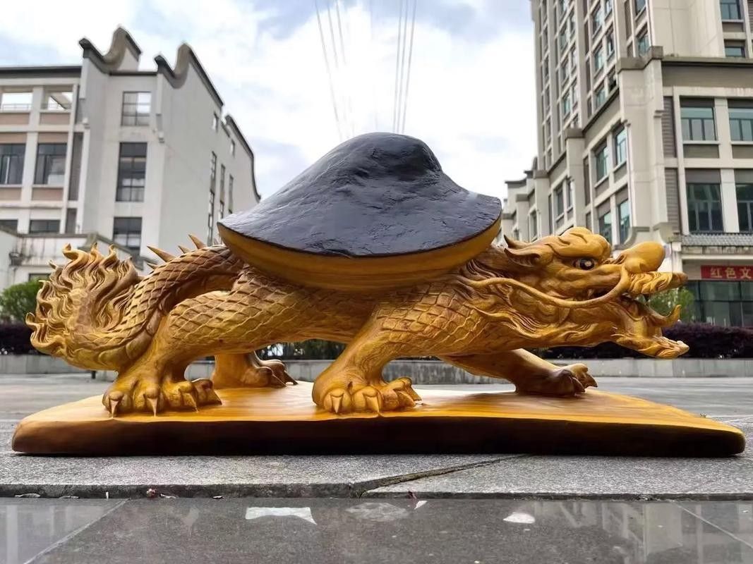 如何鑒別龍龜?shù)袼艿恼鎮(zhèn)危ㄨb別龍龜?shù)袼苷鎮(zhèn)涡杈C合材質(zhì)、工藝、工藝、工藝、文化特征等多方面因素）