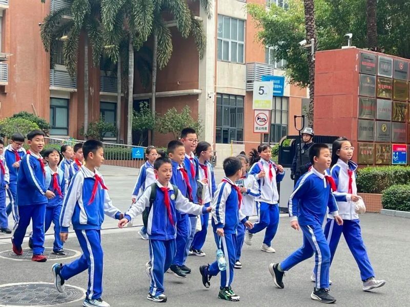 金龍魚體驗館有哪些互動活動（金龍魚體驗館的互動活動豐富多樣科普教育與親子實踐）