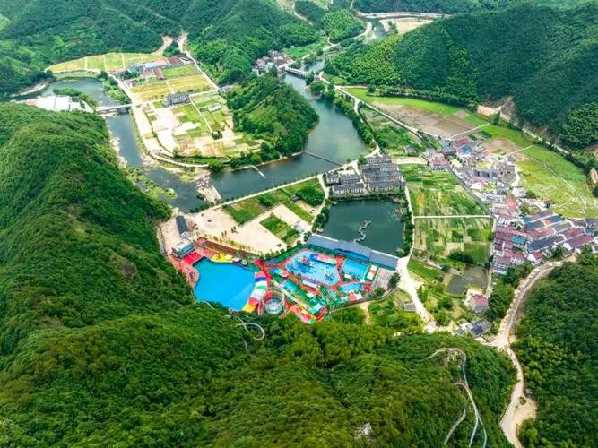 龍吟閣水族館的營業(yè)時間是？：杭州玩水指南|龍吟谷水上樂園全攻略