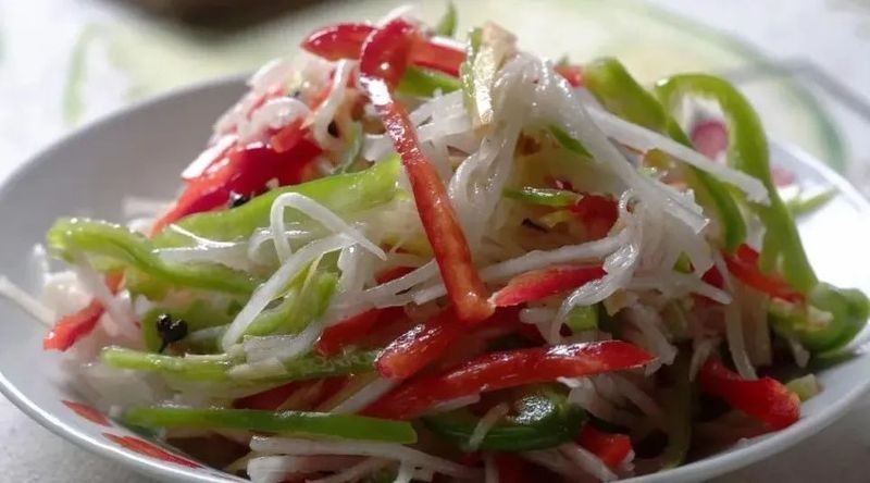 金龍魚橄欖調和油適合哪些涼拌菜：怪不得飯店的涼拌菜那么好吃，原來訣竅在這里