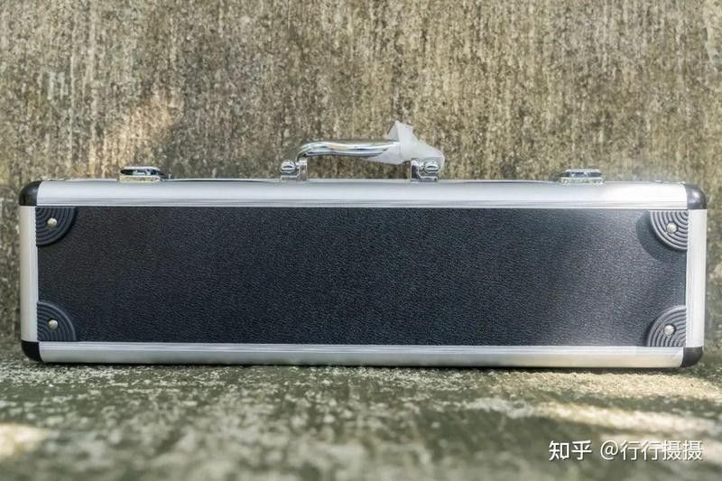 如何選擇適合紅龍魚的微距鏡頭：紅龍魚微距攝影入門指南