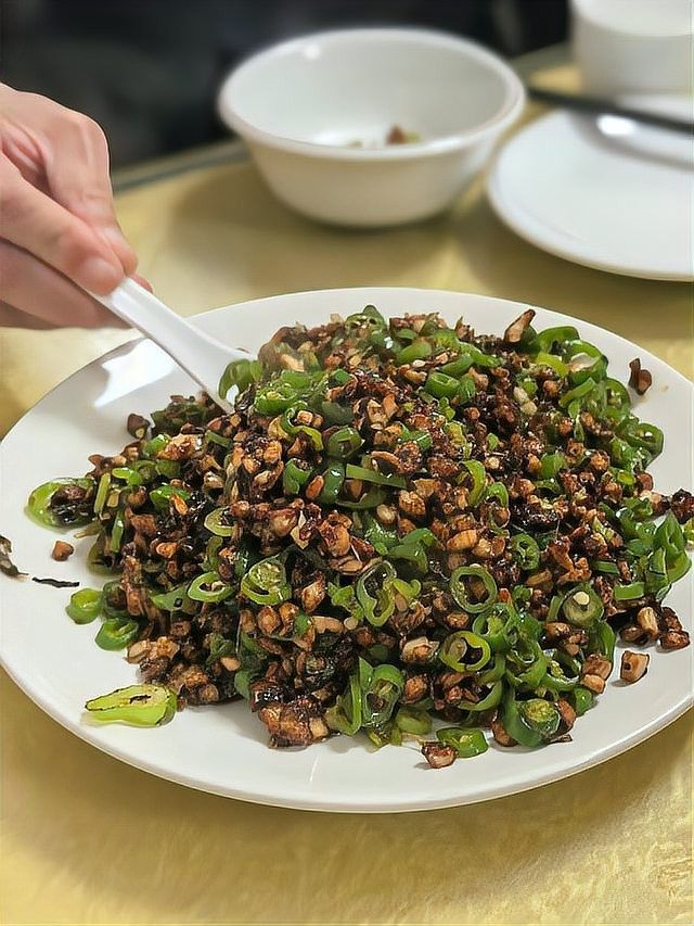 涪江龍漁港有哪些特色菜品：涪江龍漁港有哪些招牌菜？