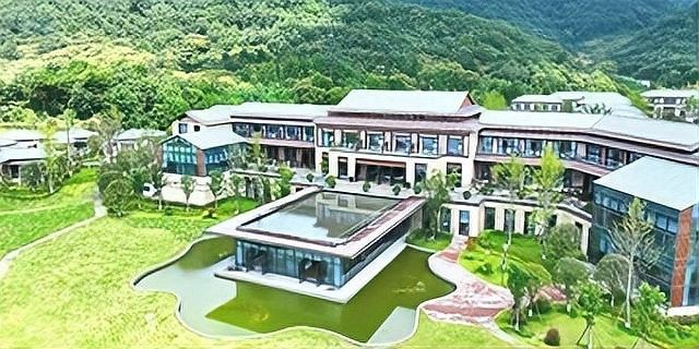 提前預約龍魚寄養有優惠嗎？：花前月下大酒店&研習所邀您共赴月壩