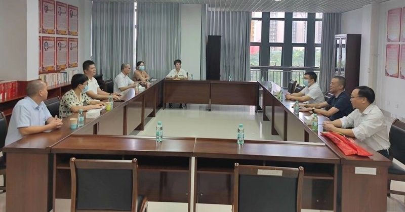 如何找到防城港金龍魚批發市場的具體地址：防城港哪些市場有金龍魚批發市場？