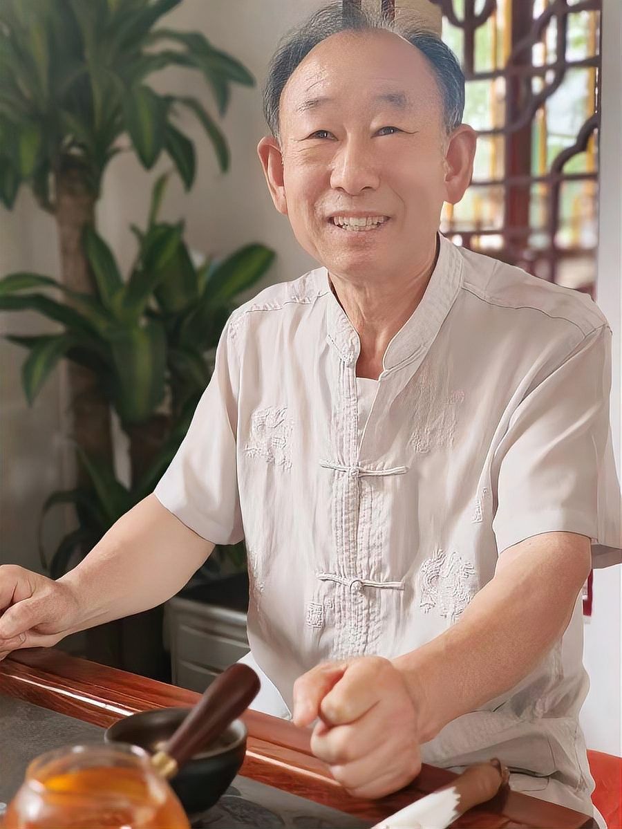 明代金龍藏品的市場價格如何：故宮博物院金龍多少錢人民幣