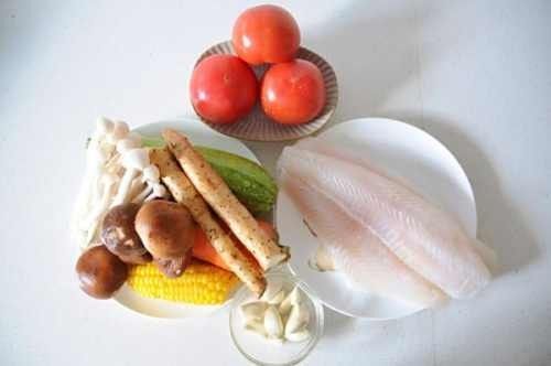 龍魚配菜一般放多少合適：關于龍魚配菜的搭配比例