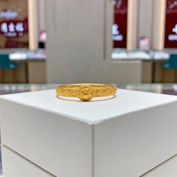 如何辨別老鳳祥金龍魚擺件的真偽：辨別老鳳祥金龍魚擺件的真偽