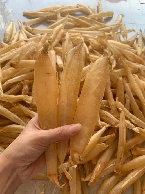 金龍魚膠絲有哪些功效和作用：金龍魚膠是一種營養豐富的海味食材，主要來源于魚鰾