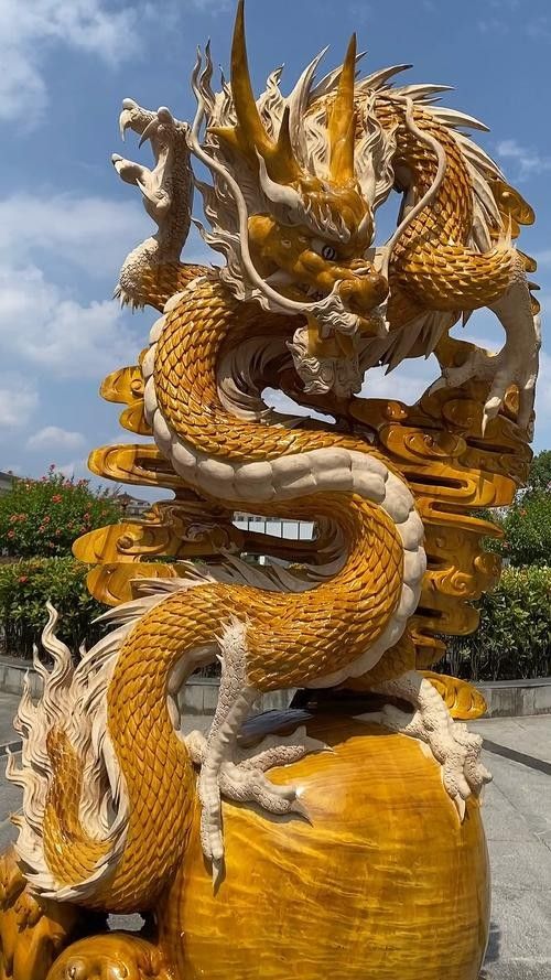 還有哪些生龍主題雕塑作品：北京街頭龍味十足！