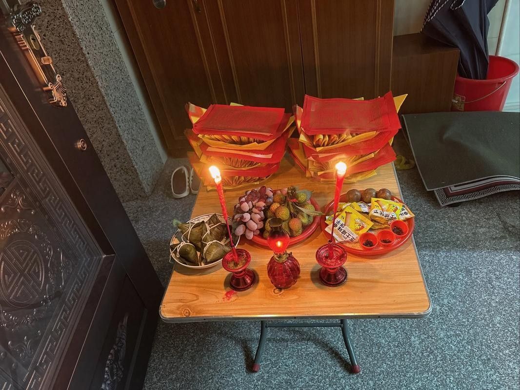 能提供幾張潮汕龍魚(yú)拜神圖片嗎：潮汕龍魚(yú)拜神